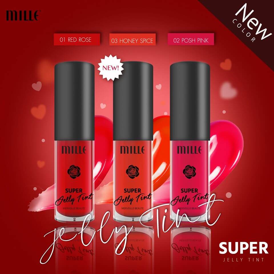 Mille Super Jelly Tint ทินท์เนื้อเจลลี่ ตกแต่งได้ทั้งริมฝีปากและพวงแก้ม เนรมิตความมีชีวิตชีวา สีสวยชัด ให้ผลลัพธ์ติดทนนานด้วยนวัตกรรมใหม่ที่ผสานพิกเมนต์สีสวยชัดพร้อมสัมผัสที่นุ่มลื่นจากเนื้อเจลลี่ทินท์อย่างลงตัว